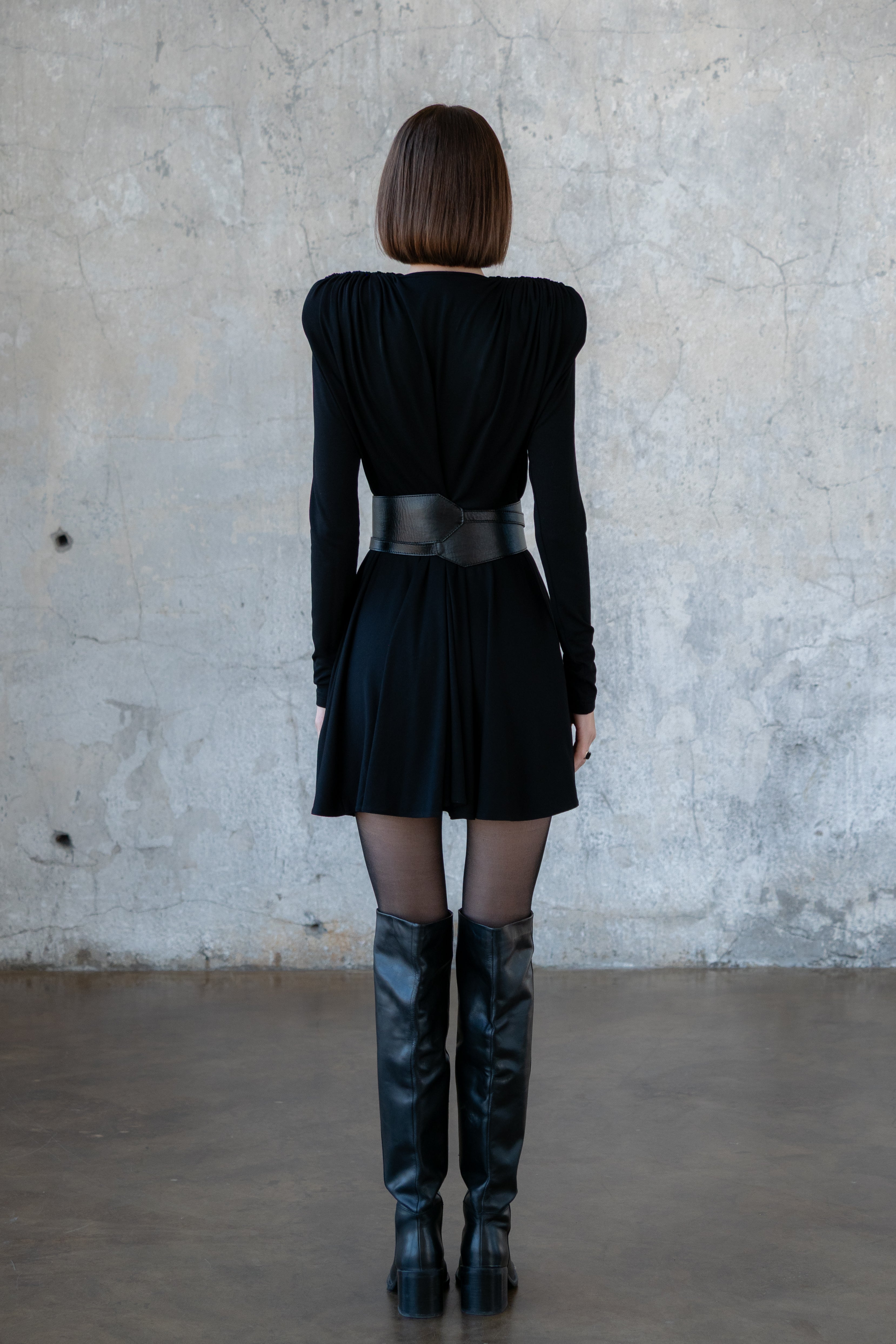 SUKIENKA 04 MINI CZARNA