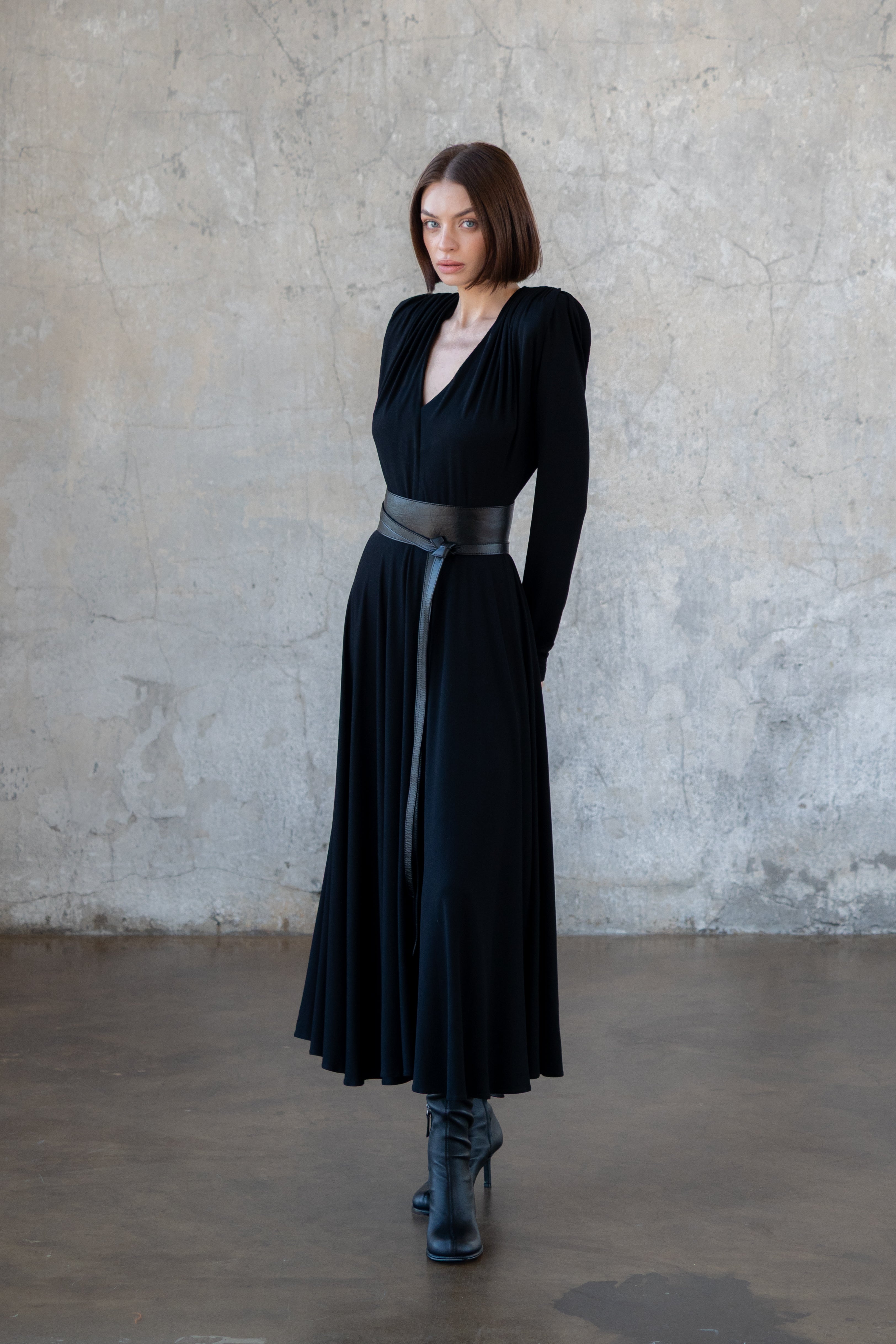 SUKIENKA 04 MAXI CZARNA