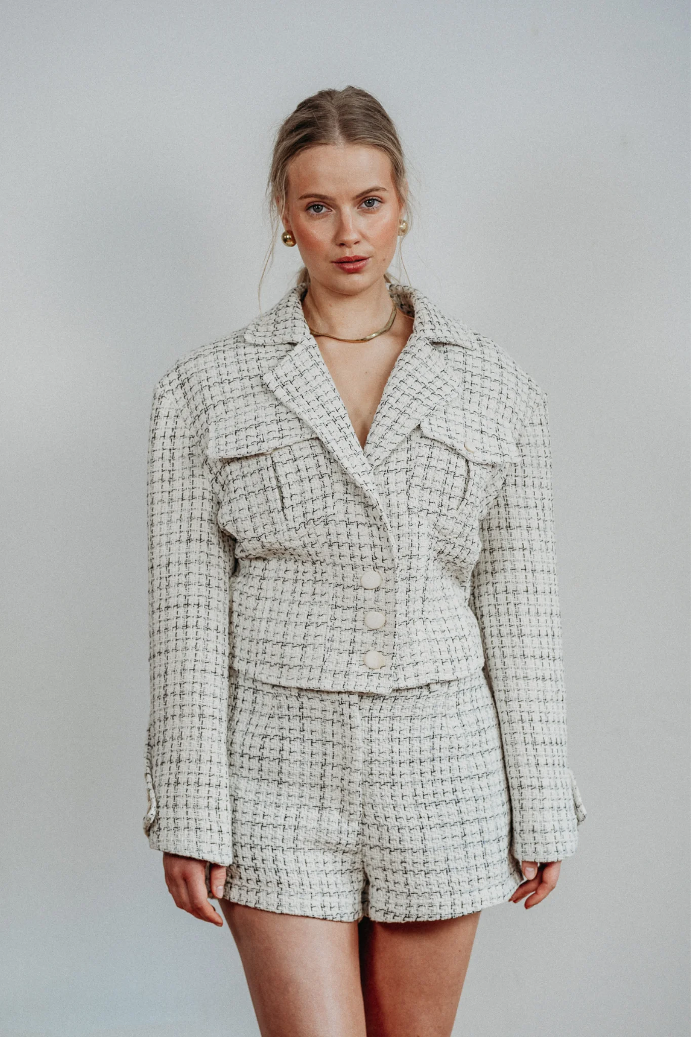 kurtka i szorty Contour widok z przodu